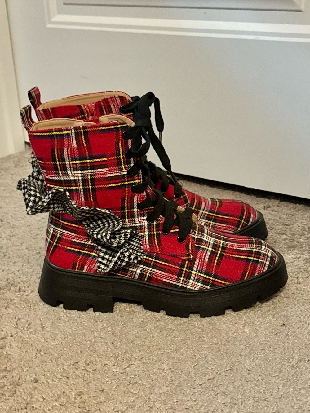 Cool Betsey Johnson size 7.5 red plaid Rozey contrast ruffle combat boots new